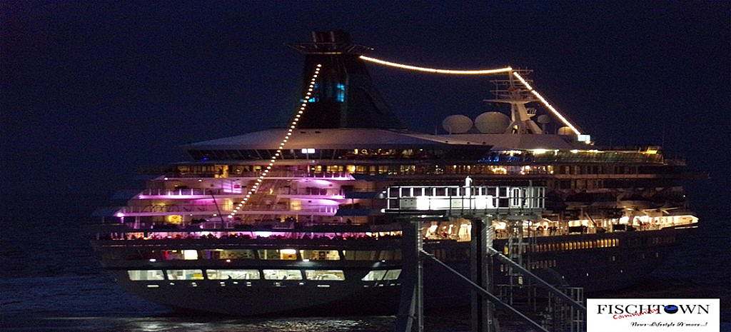 MS Artania am Columbu Cruise Terminal Bremerhaven © J.Frenzel